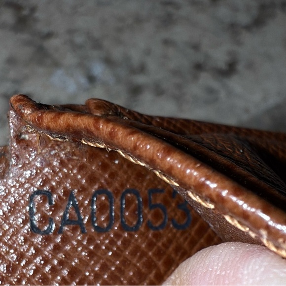 Louis Vuitton kiss lock Portefeuille Viennois canvas Monogram wallet - Picture 15 of 16